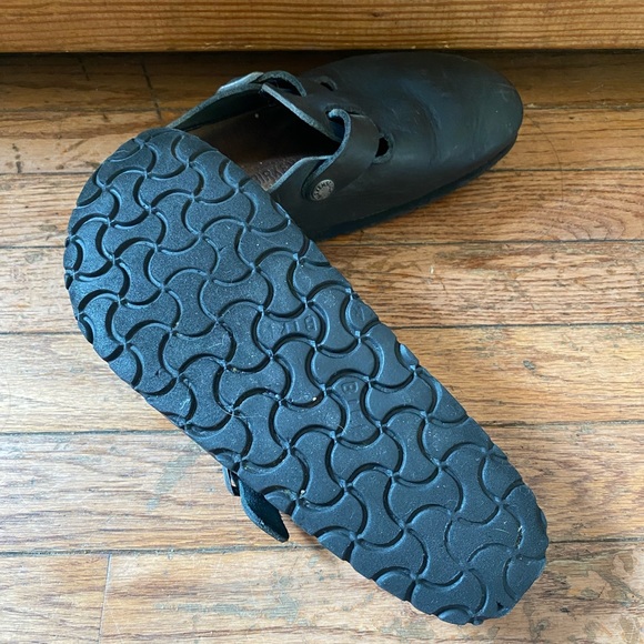 Birkenstock BOSTON Black Oiled Leather Clogs - Size 38 / 7 - Picture 3 of 3
